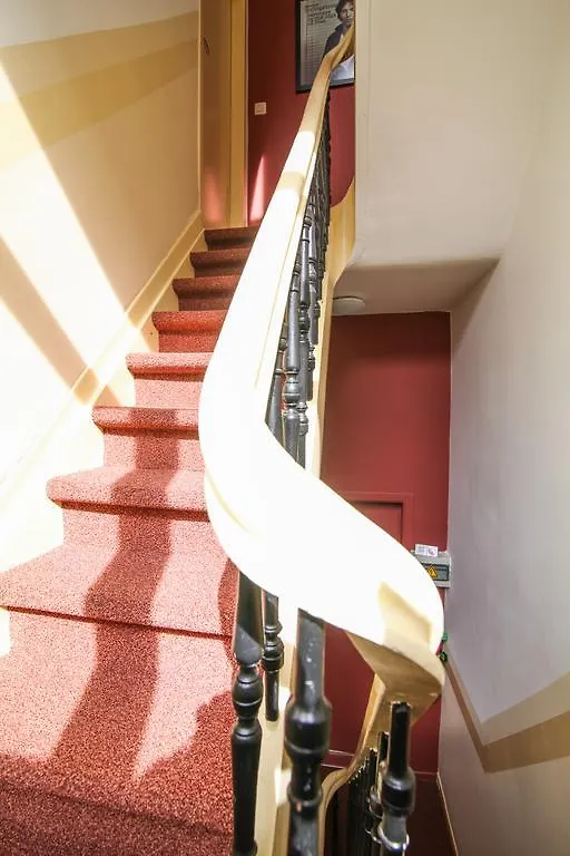 Bed & Breakfast Because The Night City Lodge Antwerp