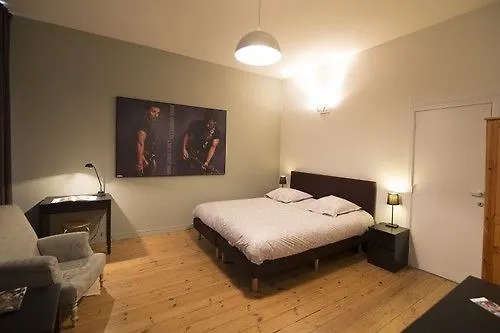 Because The Night City Lodge Antwerpen Frühstückspension
